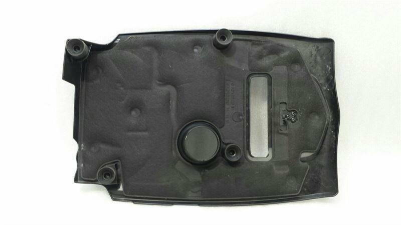 Mercedes C Class W205 Engine Cover A2740160900 Engine Cover