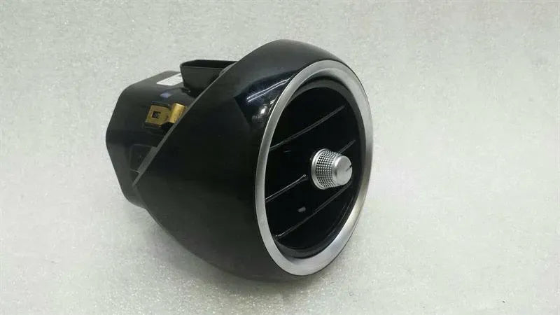 Mercedes C W205 Right Air Vent RHD A2058301200 Ventilation Nozzle Vent Grille Re
