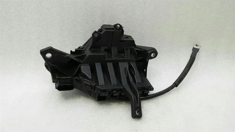 Mercedes C Class W205 Fuse Box A2055402150 Fuse Box