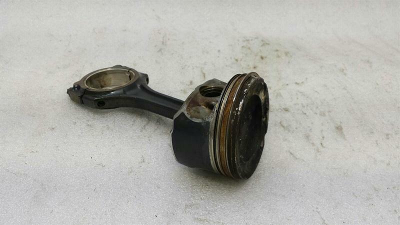 MERCEDES C CLASS W205 M274 ENGINE PISTON A2740301517 ENGINE PISTON