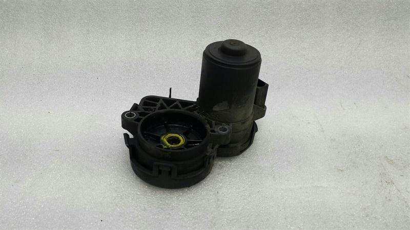 Mercedes C W205 Park Brake Motor Right A0009061303 Actuator Parking Brake Re