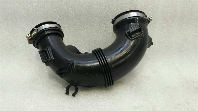Mercedes C Class W205 Intake Pipe A2740900929 Intake Hose Charging Air