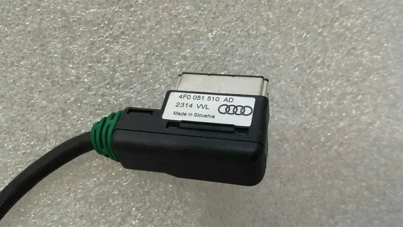 Audi A1 8X iPod iPhone Input 4F0051510AD Adapter Cable Apple
