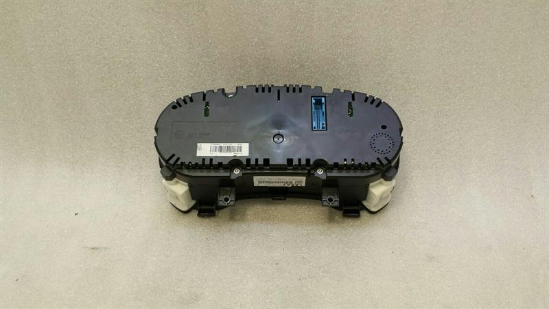 Audi A1 8X Instrument Cluster 8XA920980 Speedometer MPH 1.4 TFSI