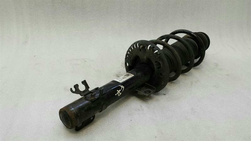 Audi A1 8x shock absorber front 6R0413031AR shock absorber front