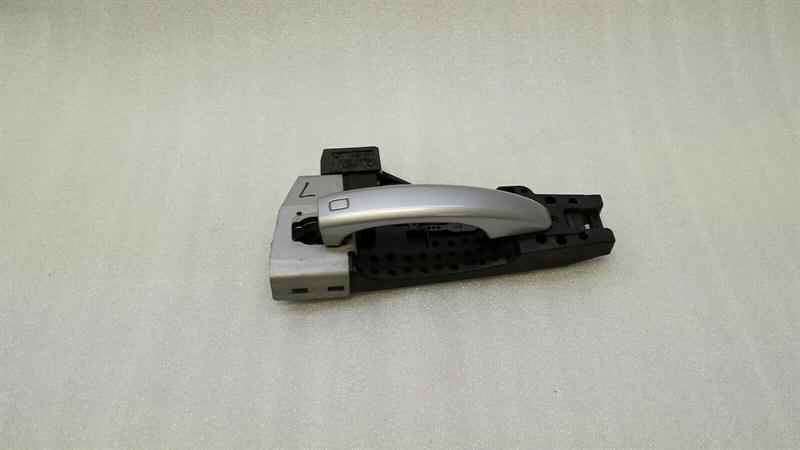 Audi A1 8X RHD Left Door Handle 8T1837885B Right Hand Drive