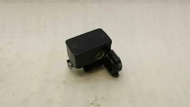 BMW C600 SPORT Right Brake Master Cylinder 7725222 Master Cylinder Right