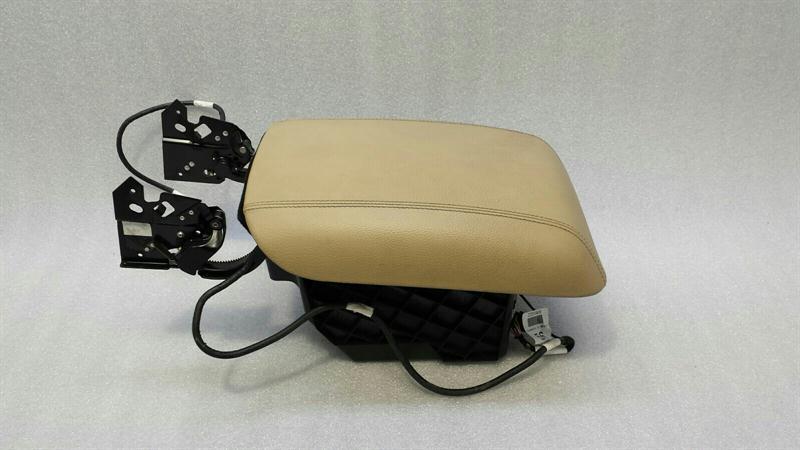 Mercedes R Class W251 Armrest A2516801489 Centre Armrest Armrest