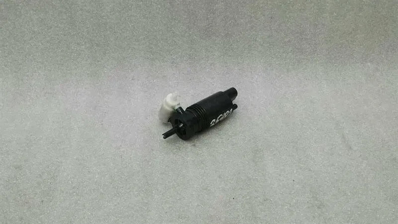 Mercedes R Class W251 Washer Fluid Pump 060607 Washer Water Pump W164