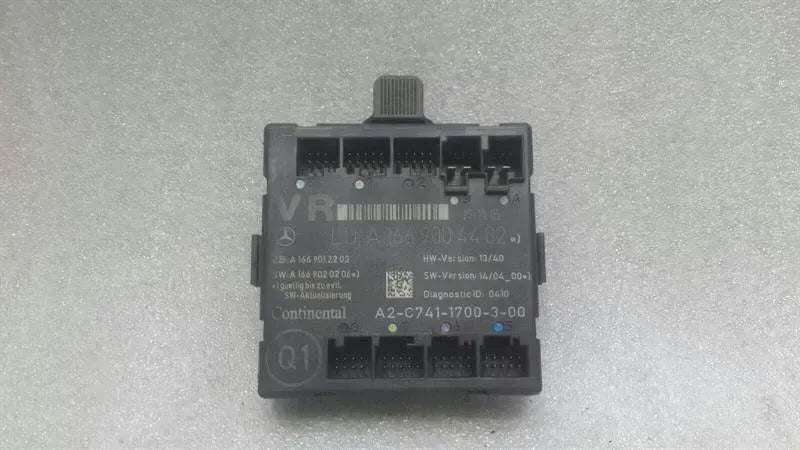 Mercedes A45 W176 right door module A1669004402 door control unit front right