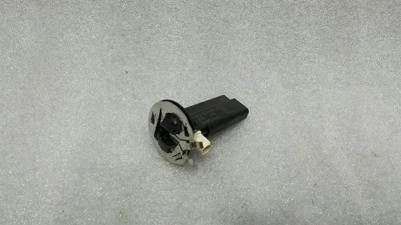 Mercedes C Class W205 C205 Aerial / Antenna A2048205575 Antenna