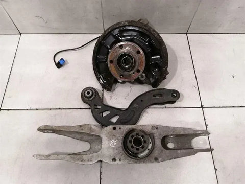 Mercedes A Class W176 A45 AMG RRH Hub A1763500600 Wheel Bearing Housing Rear Right