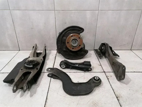 Mercedes A35 AMG W177 Left Rear Hub Set A1773501900 Wheel Bearing Housing Rear Left