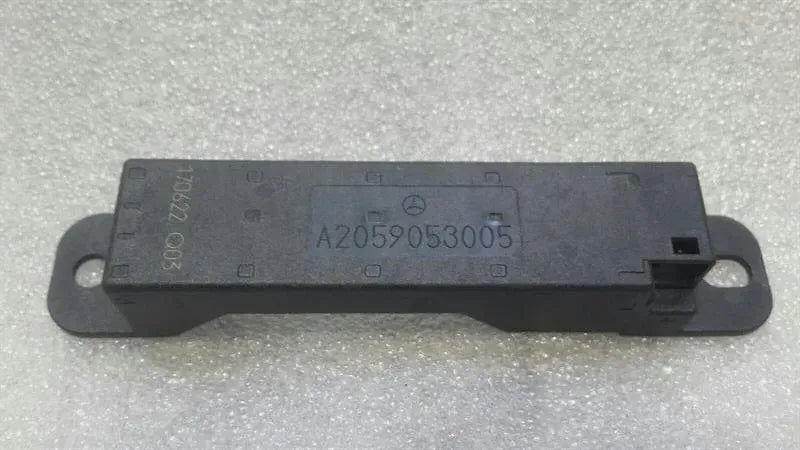 Mercedes E Class W213 Aerial / Antenna A2059053005 Antenna Keyless GO