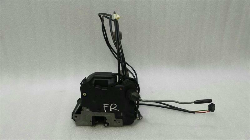 Mercedes SLK R171 Front Right Door Lock A1717202635 RHD RIGHT HAND DRIVE
