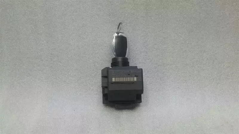 Mercedes SLK R171 Ignition Lock Switch A2115452308 EZS Control Unit Key Key
