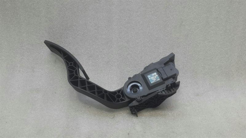 Mercedes A Class W176 RHD Gas Pedal A2463001804 Right Hand Drive