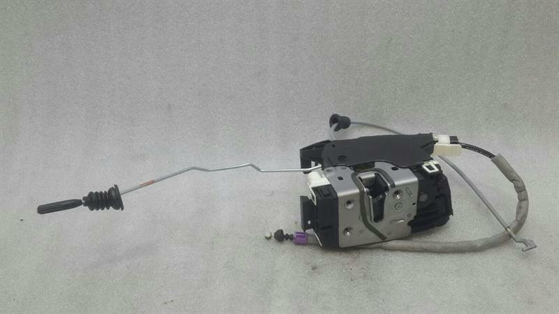 Mercedes A W176 front left door lock A1667200735 door lock front left RHD