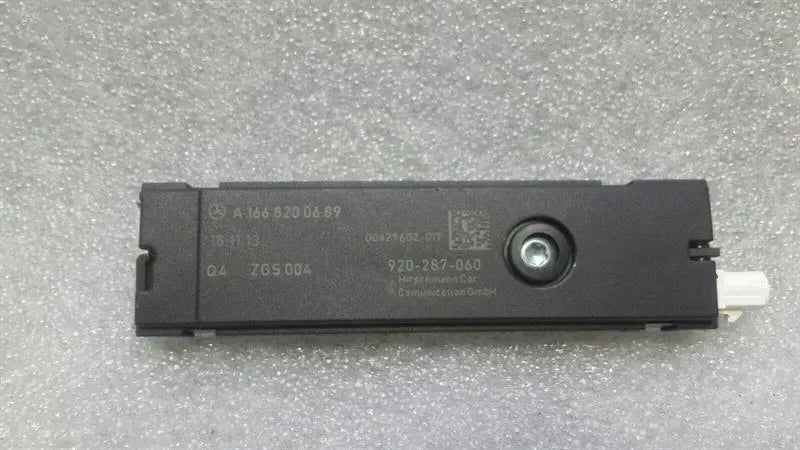 Mercedes A Class W176 Aerial / Antenna A1668200689 Antenna Booster