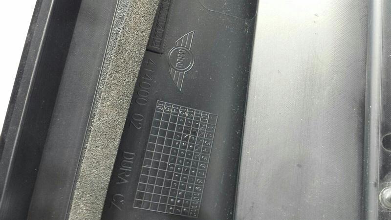 Mini Countryman R60 Left Rear 1/4 Glass 9801507 Door Panel 1/4 Rear Left
