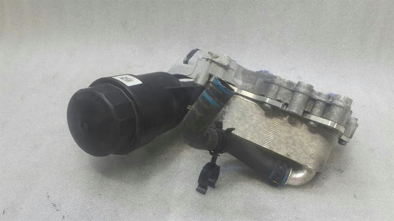 Mercedes C Class W205 Oil Filter Housing A6511800109 Oil Cooler Holder OM651