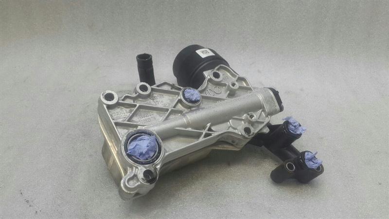 Mercedes C Class W205 Oil Filter Housing A6511800109 Oil Cooler Holder OM651