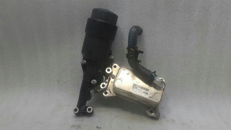 Mercedes C Class W205 Oil Filter Housing A6511800109 Oil Cooler Holder OM651