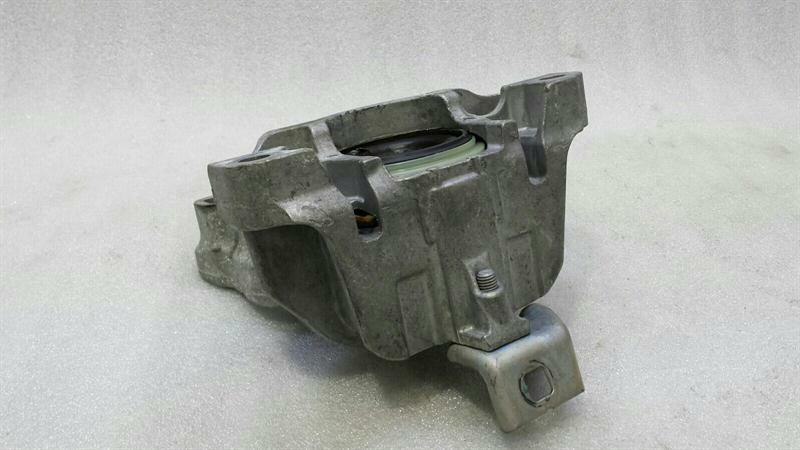 Mercedes GLA X156 Gearbox Mount A2462400617 Gearbox Mount