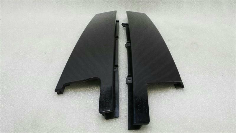 Mercedes GLA X156 Left B Post A1567220328 Strip Door Trim B Pillar Left