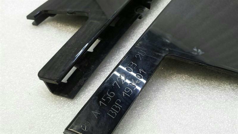 Mercedes GLA X156 Left B Post A1567220328 Strip Door Trim B Pillar Left