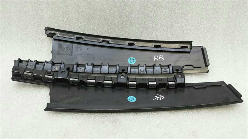Mercedes X156 Right B Post Moulding A1567220428 Door Panel B Pillar Right