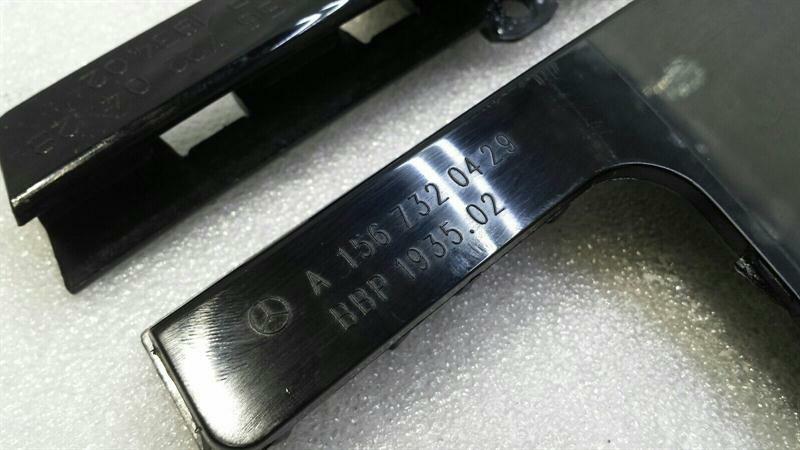 Mercedes X156 Right B Post Moulding A1567220428 Door Panel B Pillar Right