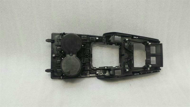 Audi A3 8V S3 RS3 FACELIFT RHD Cup holder 8V2864261C right handlebar