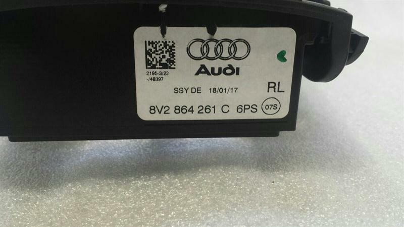 Audi A3 8V S3 RS3 FACELIFT RHD Cup holder 8V2864261C right handlebar