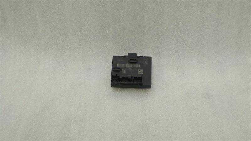 Audi A3 8V facelift rear left door module 5Q09595E door control unit rear Li