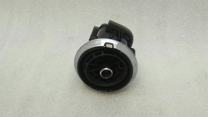 Audi A3 8V facelift air vent 81A820901B ventilation nozzle ventilation grille