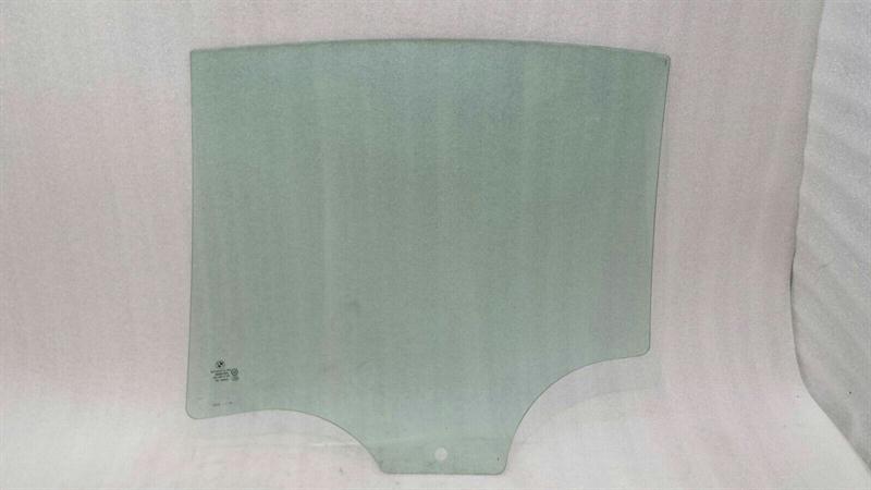 BMW 5 Series F10 528i right rear door glass 7182118 door window rear right