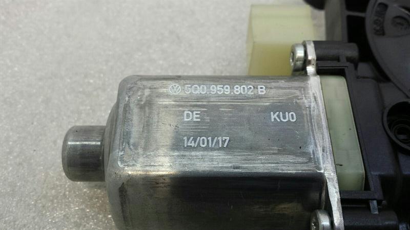 Audi A3 8V FLH door window motor 5Q0959802B window regulator motor front left