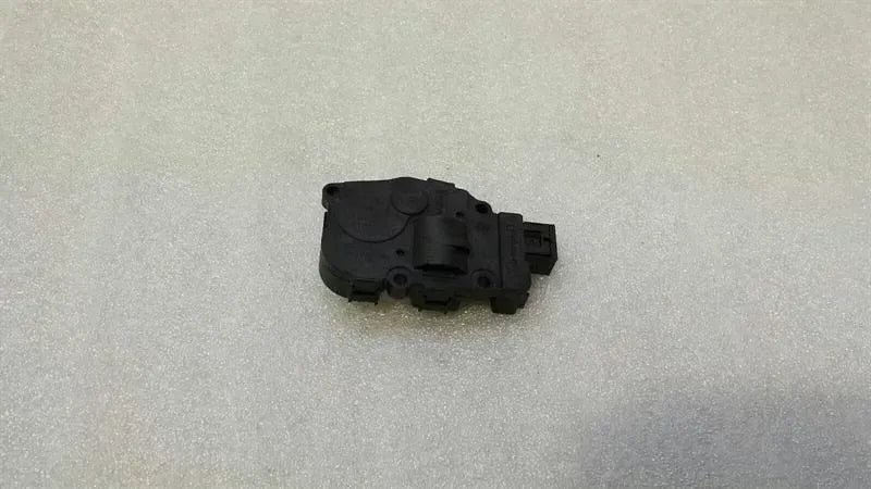 BMW 5 Series F10 528i Vent Flap Engine 9242058 Servo Motor