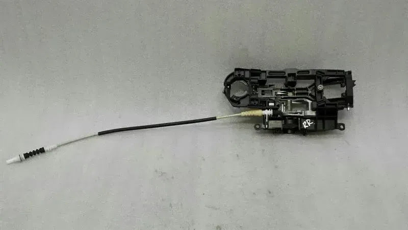 BMW 5 Series F10 RRH door handle carrier 7175650 door handle carrier rear right
