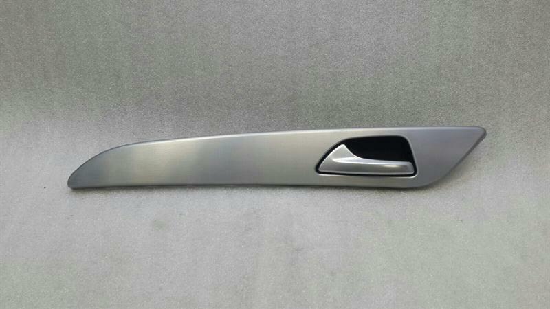 Mercedes ML W166 rear left door trim A1667300922 door strip rear left aluminium