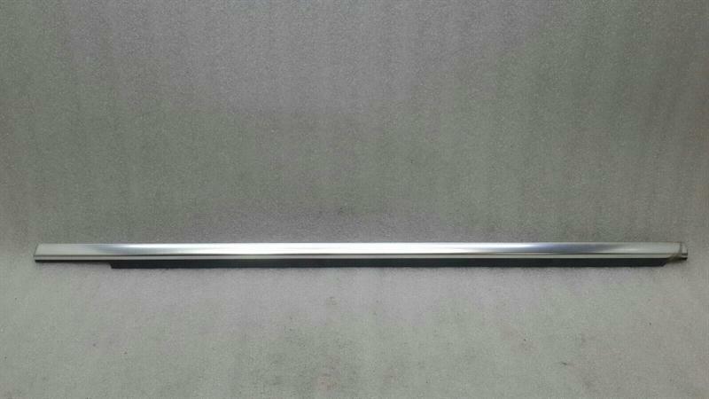 Mercedes ML W166 Front Left Body Moulding A1667250165 Strip Front Left