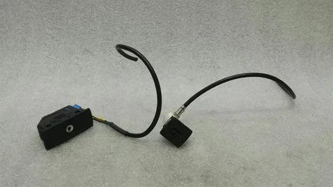 Mercedes ML W166 Multimedia Input Set A2188200087 Control Unit Female AUX IN USB
