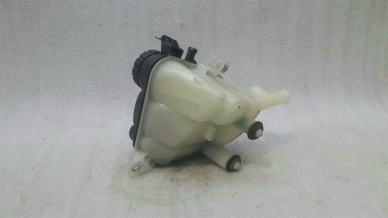 Mercedes ML W166 X166 Expansion Tank A1665000049 Expansion Tank Coolant