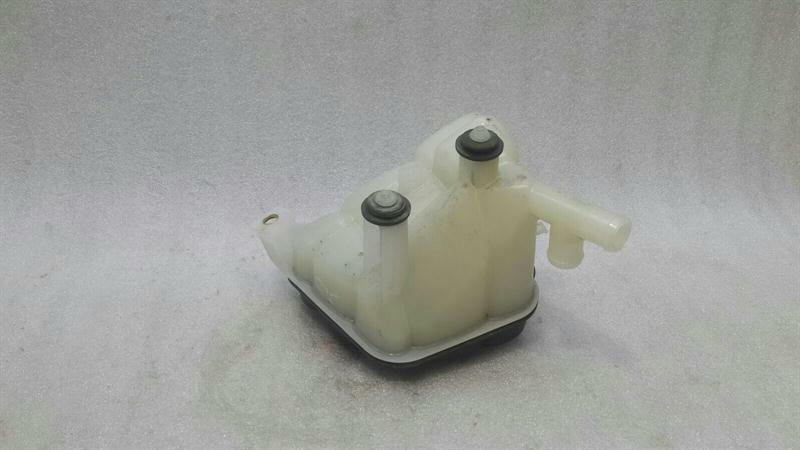Mercedes ML W166 X166 Expansion Tank A1665000049 Expansion Tank Coolant