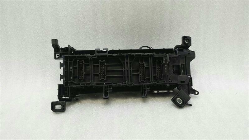 Mercedes A Class W176 W246 Fuse Box A2465400340 Fuse Box SAM