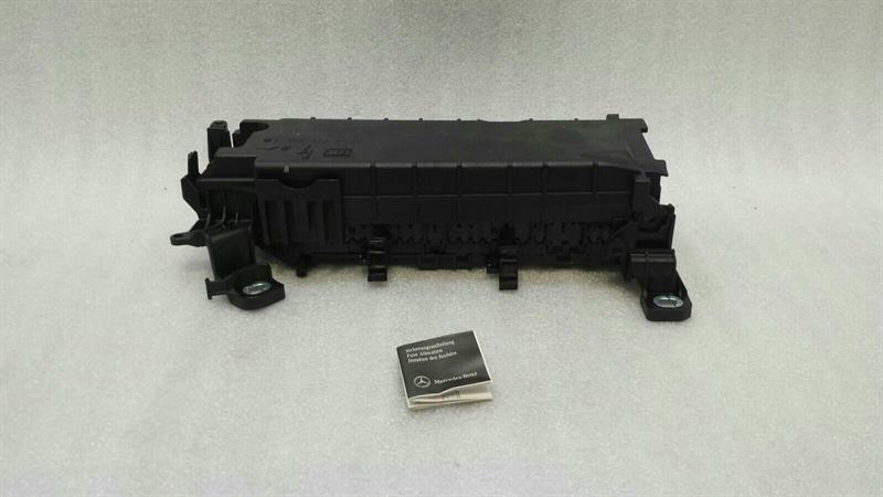 Mercedes A Class W176 W246 Fuse Box A2465400340 Fuse Box SAM