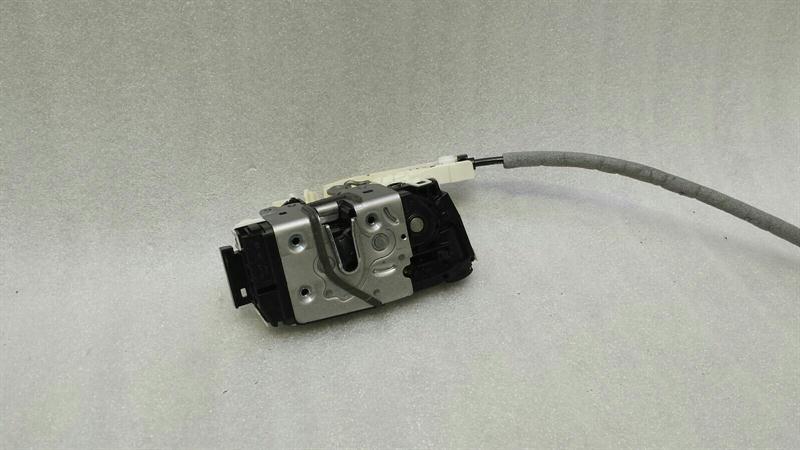 Mercedes A Class W176 rear left door lock A2047303535 door lock rear Li