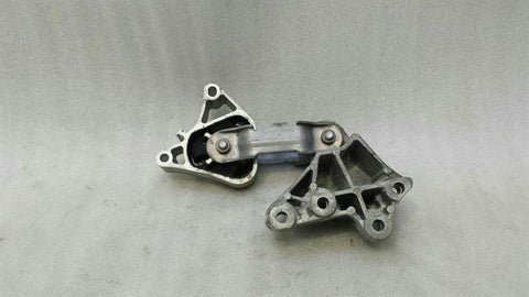 Mercedes A Class W176 Engine Mount A2462401109 Engine Holder