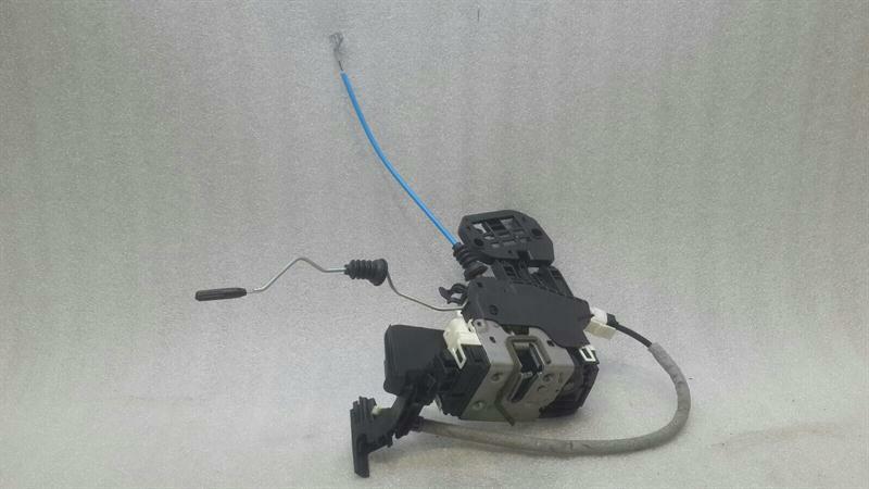 Mercedes A Class W176 Front Left Door Lock A1667200735 RHD RIGHT HANDLEBAR.
